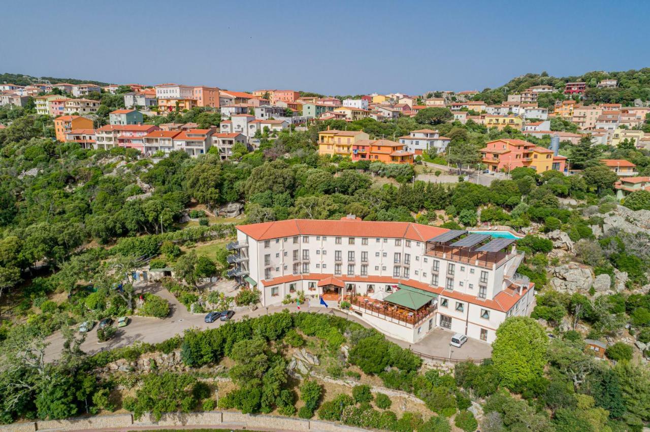 Hotel San Trano Luogosanto Exteriör bild