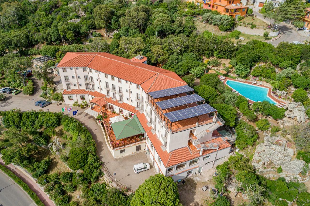 Hotel San Trano Luogosanto Exteriör bild