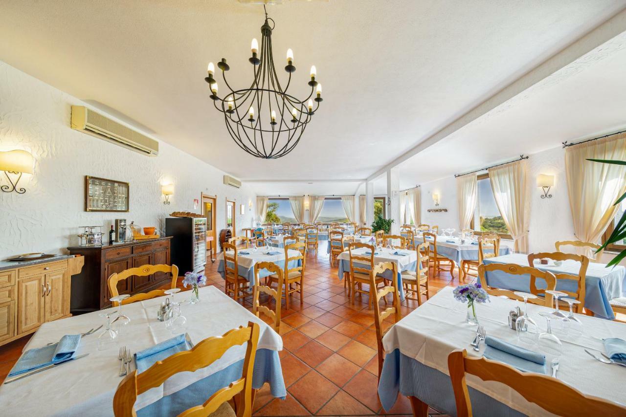 Hotel San Trano Luogosanto Exteriör bild