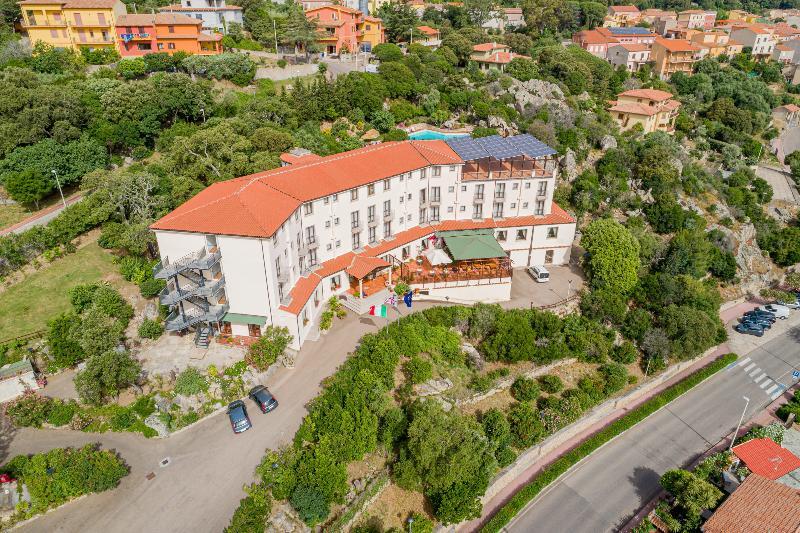 Hotel San Trano Luogosanto Exteriör bild